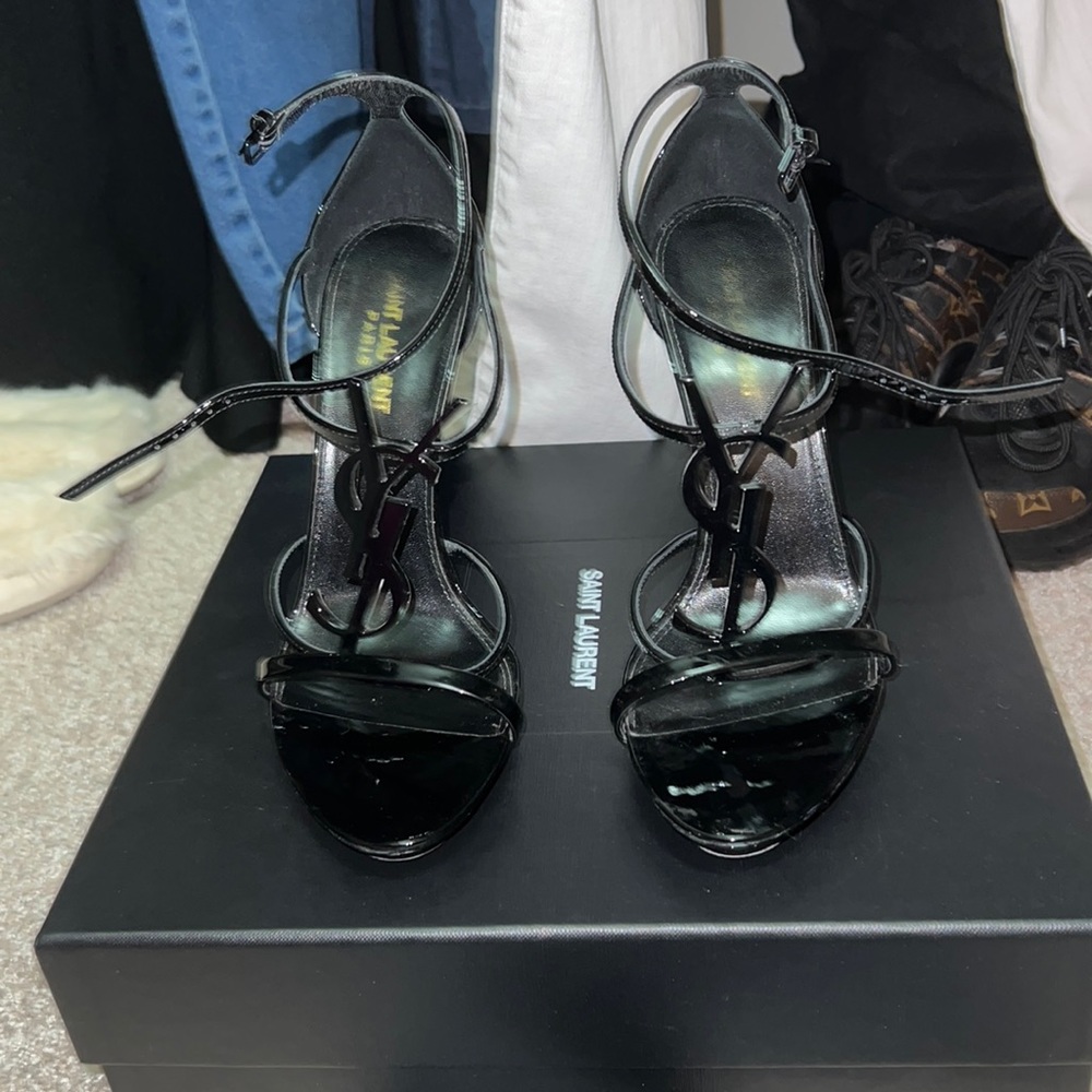 Saint laurent Cassandra sandals🖤size:39🖤color:black